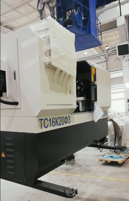 Как правильно перевезти производственный станок (видео)